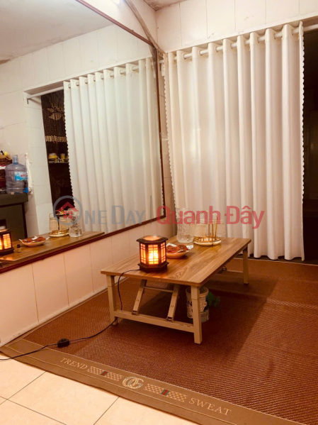 OWNER-DIRECT SALE - SPECIAL PRICE Selling a two-room townhouse in Long Bien District, Hanoi. Sales Listings