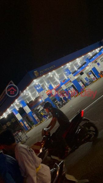 Cây xăng dầu số 5- 302 Tôn Đức Thắng (Gas station number 5- 302 Ton Duc Thang) Liên Chiểu | ()(3)