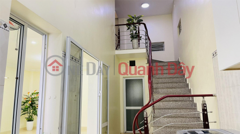 Own a Beautiful 3-storey House in Prime Location In Ngo Quyen District - Hai Phong _0