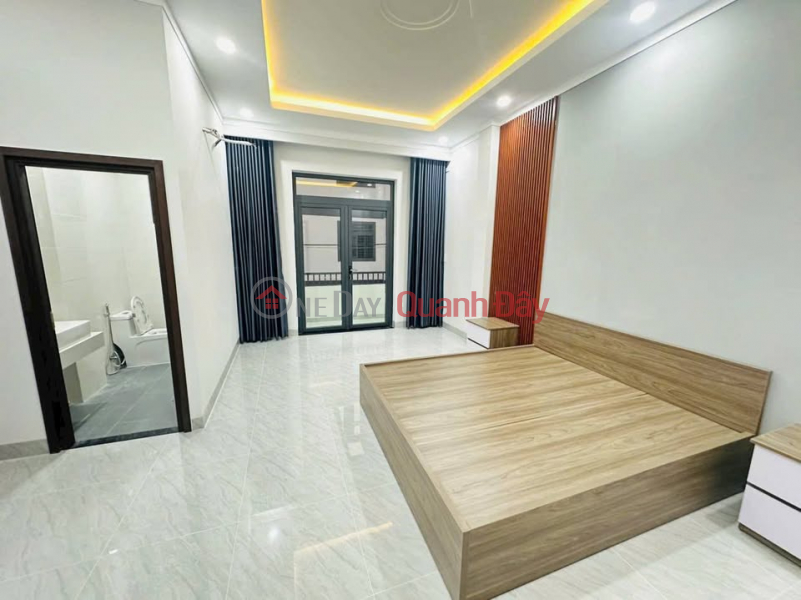 đ 2.5 Billion, Commercial property with a 5x21 meter frontage on an 8-meter wide road, near the Buu Long toll station, priced at 2.5 billion VND (negotiable).
