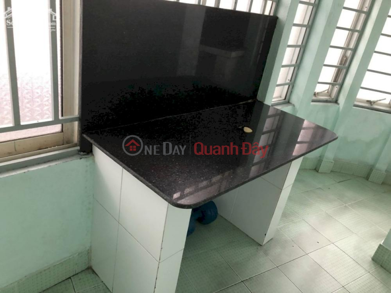 đ 10 Million/ month The owner needs to rent an apartment in front of Tran Hung Dao street, Ward 7, District 5, HCMC