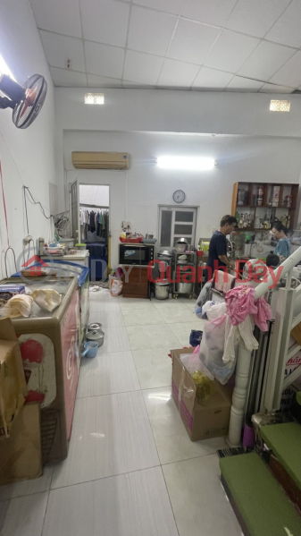 đ 6.9 Billion Private house for sale on Duong Ba Trac, 57m2, 5 bedrooms, close to the street, beautiful house, price only 6.9 billion, ctl