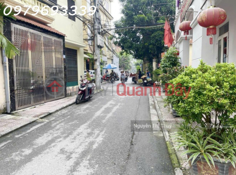 Hàng hiếm! Bán đất 3 mặt tiền ngõ 38 Kim Quan Thượng, Việt Hưng _0