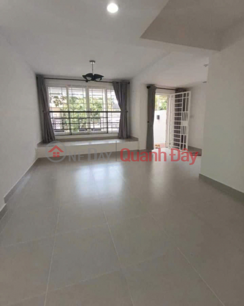 Villa for rent in District 2, An Phu Ward, beautiful new house opposite the park Rental Listings