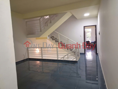 BEAUTIFUL HOUSE - GOOD PRICE - OWNER NEEDS TO SELL HOUSE IN Ward Chanh Phu Hoa, Ben Cat Town, Binh Duong _0