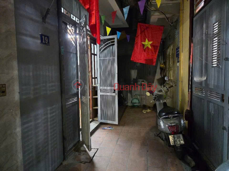 Whole house for rent in lane 162 Dong Thien, 30m² × 4 floors, 3 bedrooms, 8 million Rental Listings