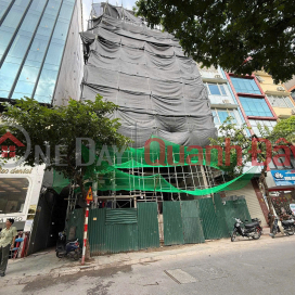 CĂN VIP DUY NHẤT MẶT PHỐ NGUYỄN KHANG VIEW SÔNG NẰM NGAY TRUNG TÂM QUẬN CẦU GIẤY
TOÀ VĂN PHÒNG - LÔ GÓC- _0