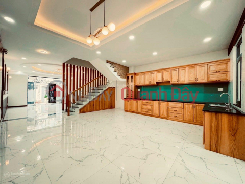 Cần bán gấp nhà đẹp hẻm 350 Huỳnh Tấn Phát, Quận 7, 4Lầu, 4PN, 6x20, giá rẻ _0