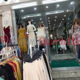 NHÀ ĐẸP - GIÁ TỐT Chính Chủ BÁN NHÀ 2 TẦNG KINH DOANH SẦM UẤT - NGAY CHỢ BẮC MỸ AN _0