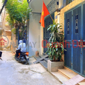 House for sale on De La Thanh Street, center of Dong Da District, 5 floors, 2 airy, 11 billion\/60m2 _0