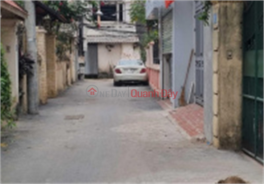The owner sells the house in Trinh Cong Son lane 98m2, frontage 6.7m, street in front of the house 5m Sales Listings
