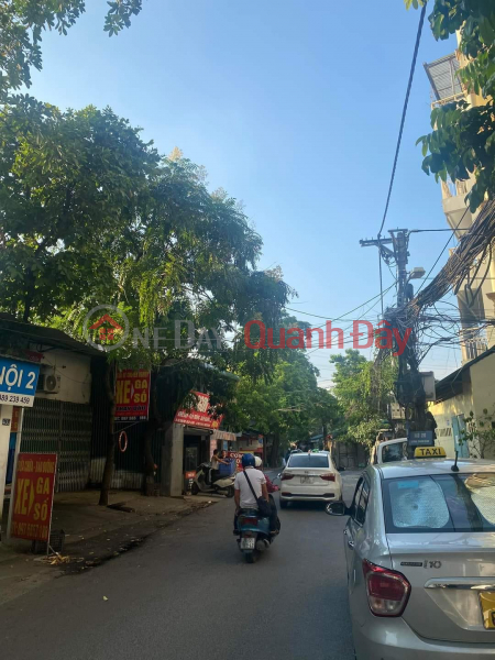 House for sale on a peaceful street in Ha Dong, 50 m2, 4 floors, 5 m front, 11.5 billion, the house is located close to Mo Lao urban area, near Sales Listings