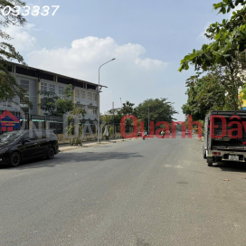 Bán Nhà 4 Tầng Đường D1 KDC Phú Mỹ Quận 7, Dt 110M² (5×22M),Giá 15.5 Tỷ TL _0