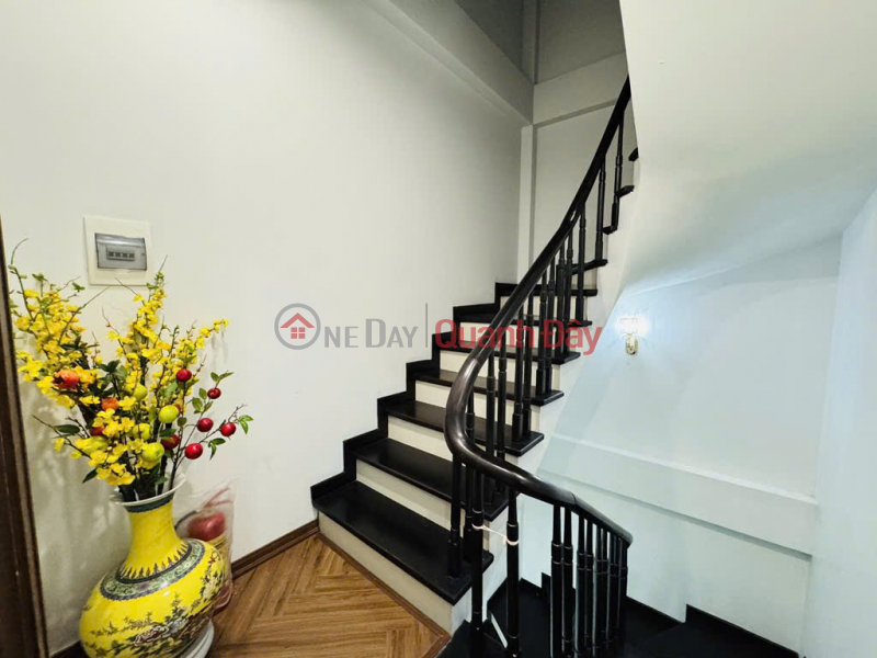 , Please Select, Residential, Sales Listings đ 11.5 Billion