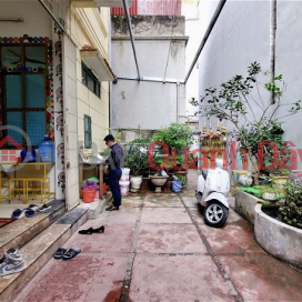 House for sale in Lac Long Quan, alley near street, 112m 11.5 billion _0