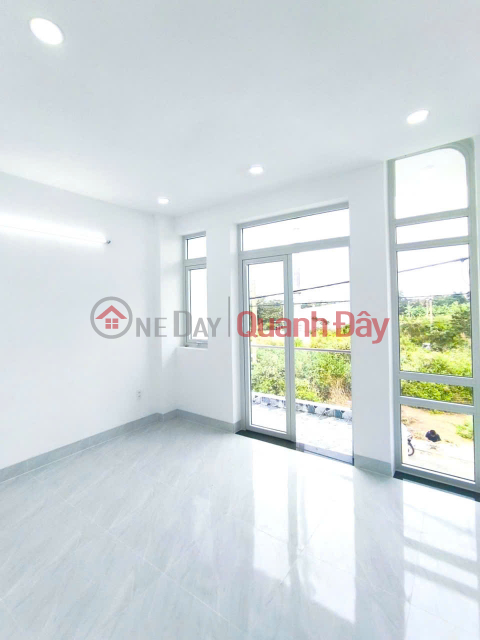 Nhà Xinh, Đón tết, Khu P lô, DTSD 102M2, Đường 10m, có vỉa hè, Long Bình, chỉ 3.2ty _0