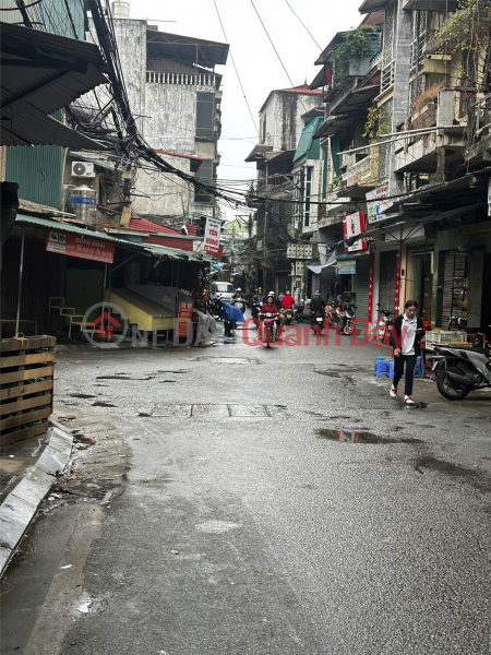 REAL ESTATE WITH CASH FLOW - GOOD PRICE House for sale on Le Gia Dinh street, a bustling commercial area in the heart of Cho Troi market. Vietnam Sales, đ 12.5 Billion