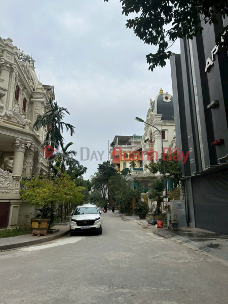 Giam 5 tỷ siêu biệt tự Trung Văn Tố Hữu,3 thoáng,vỉa hè rộng lớn,mặt tiền uy lực,kinh doanh đẳng cấp,duy nhất Việt Nam | Bán, đ 40 tỷ