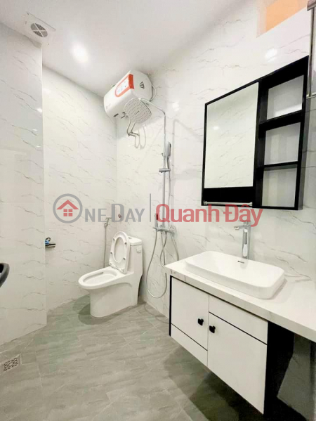 đ 4.98 Billion BEAUTIFUL 5-FLOOR HOUSE FOR SALE IN CU LOC STREET THANH XUAN DISTRICT OWNERS GIVE FULL FULL FURNISHED FULLY FULLY FURNISHED FOR GUESTS TO LIVE IN.