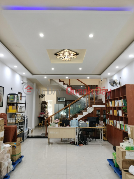2-STOREY HOUSE ON ME THU STREET - HOA XUAN, ONLY 6.5 BILLION! Sales Listings