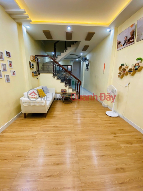 ► House in the alley, straight to Hoang Dieu Cho Moi street, 93m2, 2 floors, large yard, 4 bedrooms, 3.x billion _0