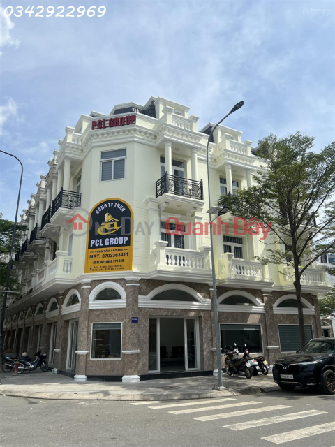 Corner shophouse for sale at Icon Central, Di An, Binh Duong, currently rented out for 20 million VND\/month. _0