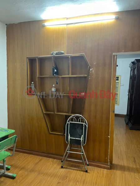 Siêu hiếm, cho thuê căn hộ TT Tầng 3, C3 Quỳnh Mai, 65m2, 2 ngủ, 7 triệu Niêm yết cho thuê