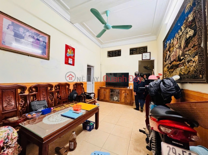 House for sale in Thuy Khue, Tay Ho, three-storey, 43m2, 3 floors, only 8 billion Sales Listings