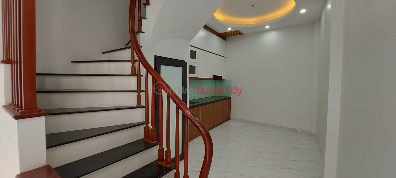 Owner needs to sell urgently Beautiful house, always live, Xuan Phuong 35m2 x 5T, car parked at the door, happy 3.05 billion., Vietnam | Sales, đ 3.05 Billion