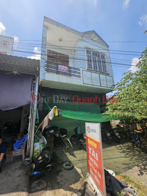 Own a Beautiful House Right in a Prime Location in Dong Thap - CHEAP PRICE _0