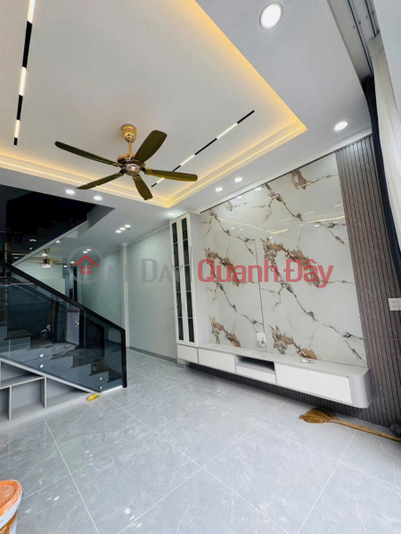 Bán nhà lầu mới tinh, siêu sang, gần chợ Tân Hiệp, sân oto, chỉ 4 tỷ 390 Việt Nam, Bán | đ 4,39 tỷ