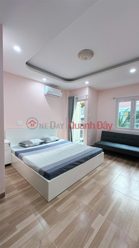 URGENT RENTAL NEEDED: Brand new, high-end serviced apartment\/studio in the heart of Binh Thanh District, Ho Chi Minh City. _0