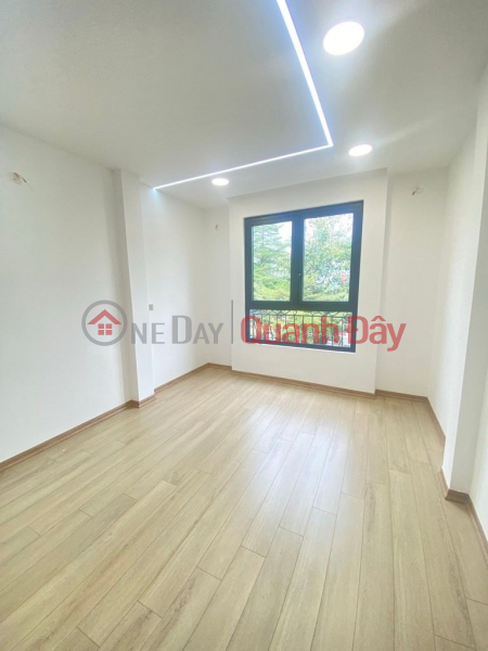 Street-facing property in Ba Dinh district, 25m x 7 floors, elevator, 14.3 billion VND, sidewalk access, suitable for business., Vietnam, Sales đ 14.3 Billion