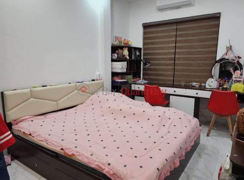 Cho thuê nhà mới ngõ Lãng Yên, 4 tầng, 40m2, 3 ngủ, 12 Triệu Full đồ mới koong Niêm yết cho thuê