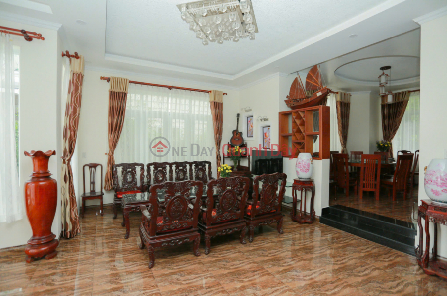 Villa with 8 bedrooms for rent at 45 million VND on Trang Trinh Street, Da Lat, Lam Dong. Rental Listings
