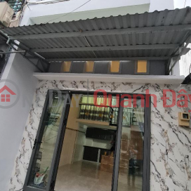 RIGHT ON MA LO-HONG ROOF 2 - NEW HOUSE 3 FLOORS 3 BEDROOM - 8M PINE ALley - 27M2 COMPLETE HONG CONG BOOK PRICE ONLY 2.7 BILLION _0