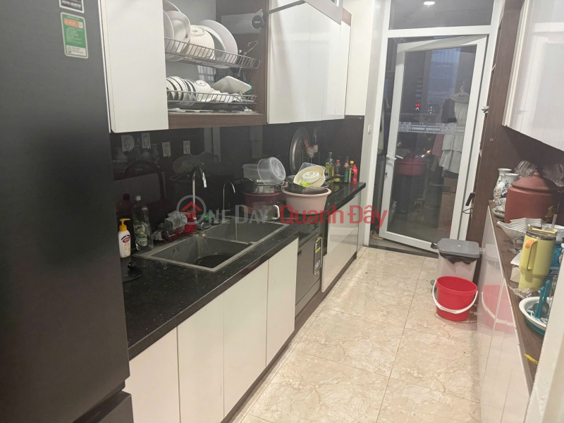 Chính chủ bán căn hộ góc đẹp CT1 A10 Nam Trung Yên - View hồ thoáng mát, không gian sống lý tưởng, Việt Nam | Bán | đ 10,5 tỷ