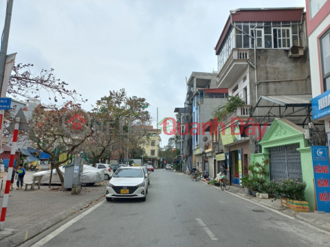 NGUYEN VAN CU 5-STORY HOUSE DISTRIBUTED FOR AIRLINES AND CARS TO AVOID PARKING, BUSINESS IS BUSHY, GIA THUY CENTER _0