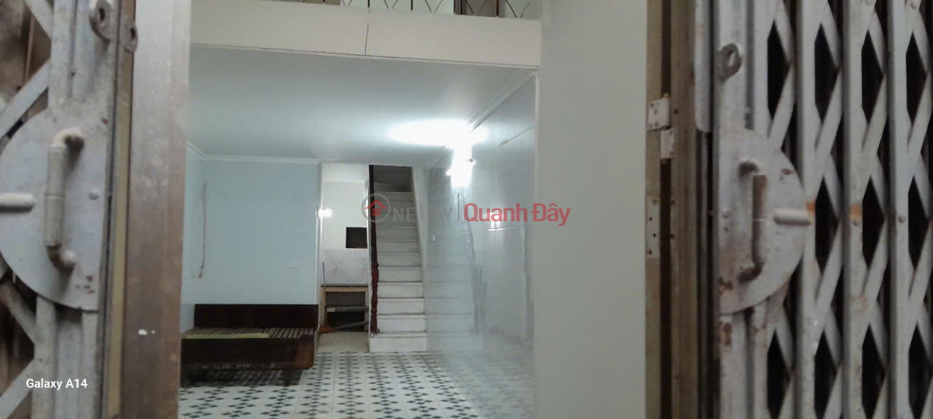 House for rent on Luong Khanh Thien Street, 40m2 x 1.5 floors, 6.5 million for family, group of 6 students Rental Listings