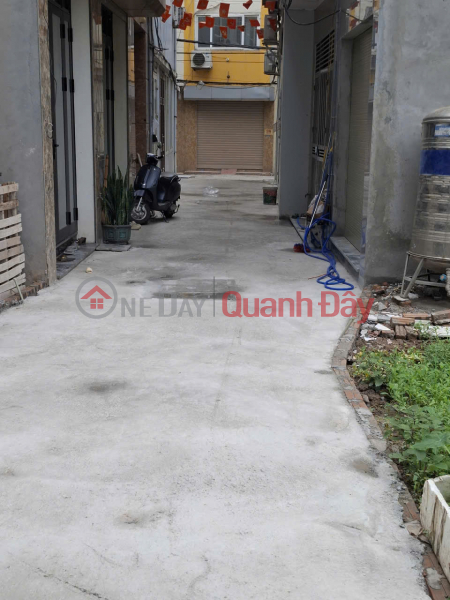 BEAUTIFUL HOUSE IN THE CENTER OF THACH BAN, 42M2 – ELEVATOR – GARAGE – NEAR THE LAKE Sales Listings