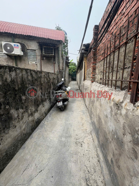 Owner urgently sells golden land in lane 210 Hoang Quoc Viet, price is only equal to a small apartment, benefits are multiplied _0