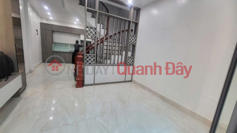 Cho thuê nhà Phố Quan Nhân, 49m2, 4 tầng, 4 ngủ, 17 Triệu _0