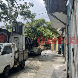 Super Product Hai Ba Trung, 50m2 5 Brand New Floors, Car Parking at Gate, Imported Elevator at Good Price _0