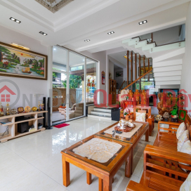 3-storey villa, corner lot, frontage of Thanh Thai Cam Le, Da Nang-152m2-Only 13.5 billion-0901127005. _0