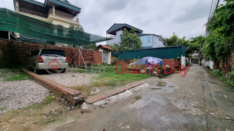 Land for sale in Dong Viet Hung village, 48m x 4.8m, large backyard, car loaded into the house, only 2.x billion TL. Contact: 0936123469 _0