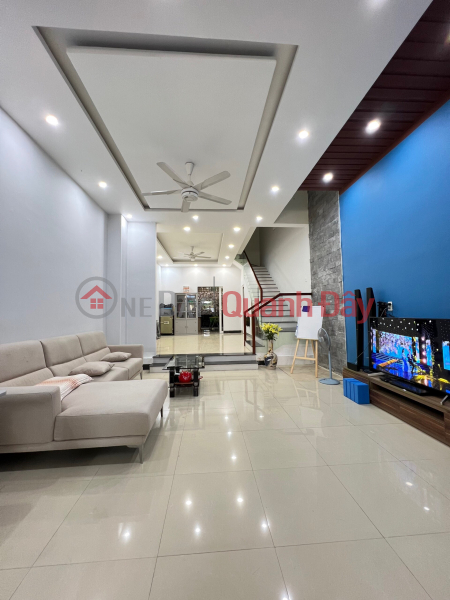 Need money to sell a 3-storey house in front of Ho Trung Luong Hoa Xuan Cam Le DN-112.5m2-Just over 5 billion-0901127005. Sales Listings