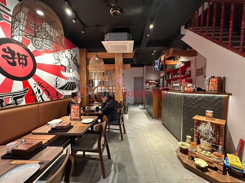 Looking to sell quickly before Tet! House for sale on Kham Thien street, 90m2, 5 floors, 4.1m frontage, 49 billion VND, excellent for business. Sales Listings