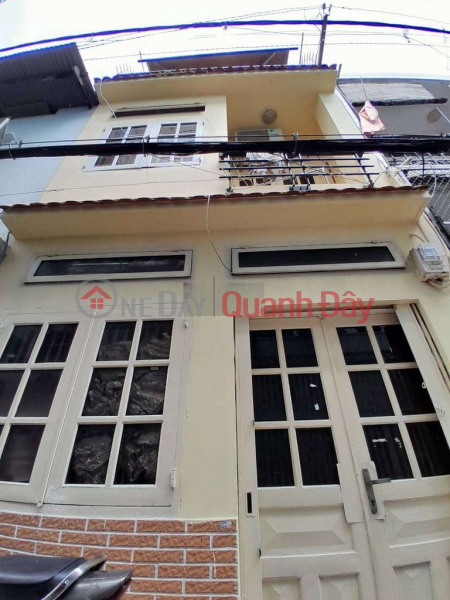 Alley House 489 Huynh Van Banh, 3.5x6m, 2 bedrooms Rental Listings