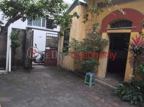 Owner rents house and yard at 28\/583 Vu Tong Phan Street, Khuong Trung Ward, Thanh Xuan, Hanoi. _0