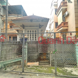 SUPER PRODUCT FOR SALE GOLDEN PIECE OF LAND TU LIEN TAY HO 199M2 8.8M MT PRICE ONLY 16 BILLION CAN BE NEGOTIABLE FOR BUSINESS CARS TOO MUCH _0